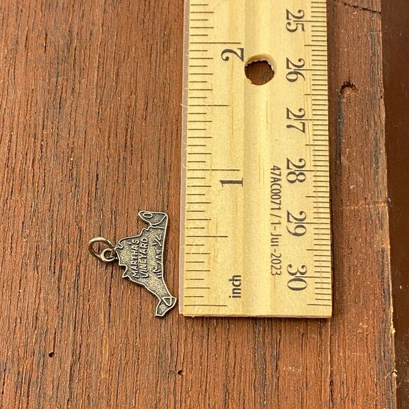 Vintage 925 Sterling Silver "Martha's Vineyard" State Map Pendant Bracelet Charm - Picture 3 of 3